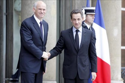 Sarkozy califica de "error" la admisi&oacute;n de Grecia en el euro
