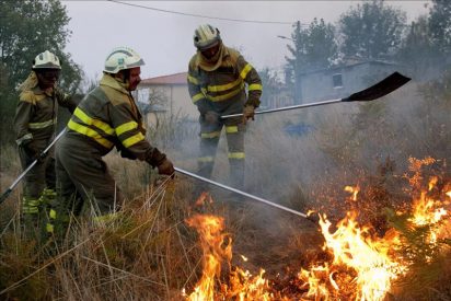 El incendio A Peroxa deja el nivel uno en una jornada con cuatro incendios en Ourense