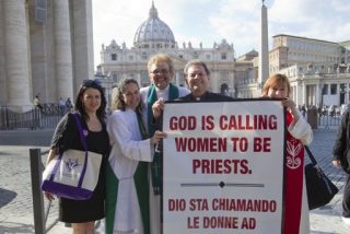 "Mujeres sacerdotes, &iexcl;ahora!"