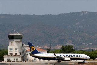 Otro aeropuerto sin aviones... Y van ya más de cinco