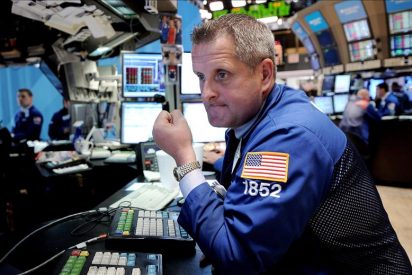 Wall Street cierra con un descenso del 0,59 por ciento en el Dow Jones de Industriales