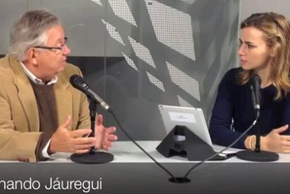 "Los periodistas no podemos seguir siendo micr&oacute;fonos ambulantes"