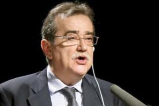 El Colegio de Periodistas de Catalu&ntilde;a env&iacute;a el p&eacute;same a Lorenzo Gomis, fallecido hace m&aacute;s de cinco a&ntilde;os, por la reciente muerte de su mujer