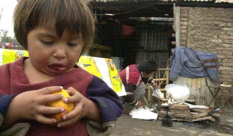 La Iglesia advierte que la pobreza afecta al 35% de los habitantes de Buenos Aires