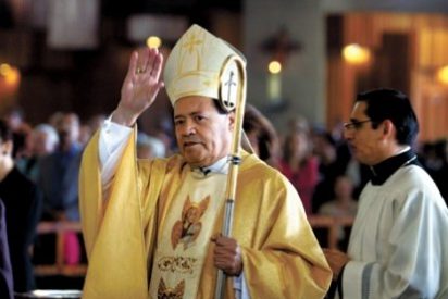 Env&iacute;an un paquete explosivo al cardenal Rivera