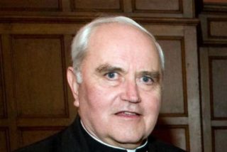 El Papa cesa a otro obispo irland&eacute;s implicado en un caso de pederastia