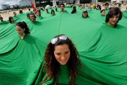 El senado brasile&ntilde;o aprueba el C&oacute;digo Forestal al que se oponen ecologistas