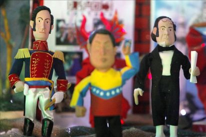 La figura de Ch&aacute;vez roba protagonismo al Ni&ntilde;o Jes&uacute;s en un pesebre socialista
