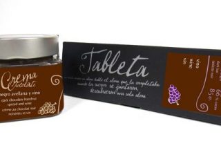 Chocolate con vino en perfecta armon&iacute;a en Alma de Cacao