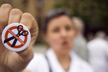 El gestor de la sanidad p&uacute;blica de Catalu&ntilde;a es el vicepresidente de un 'holding' de hospitales privados