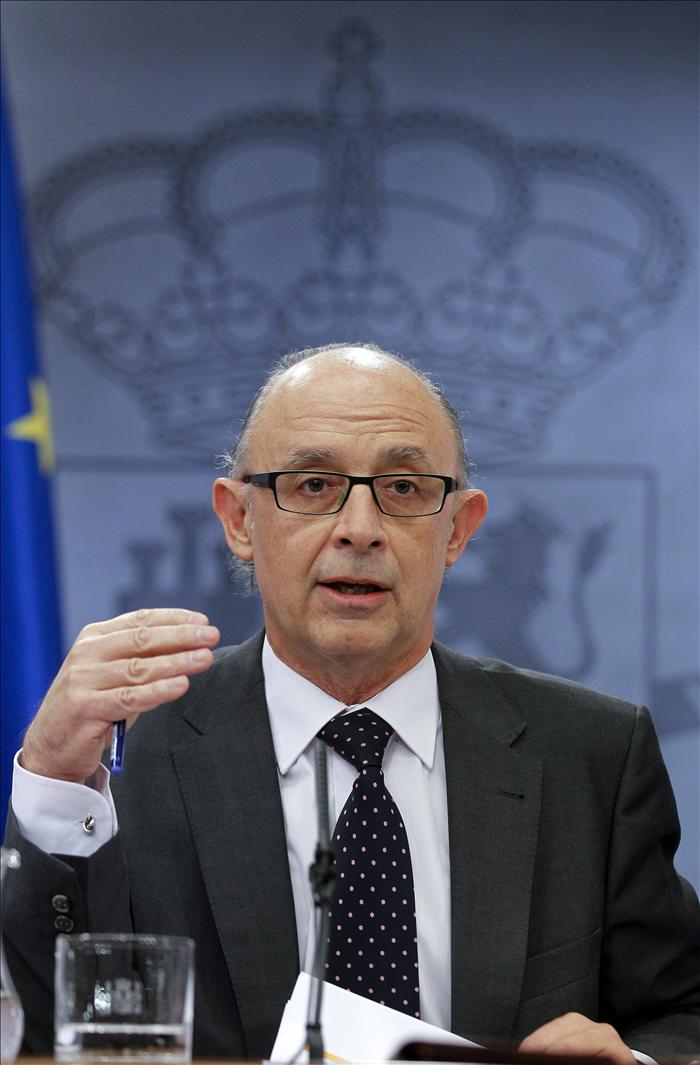 El ministro de Hacienda dice que se aprobar&aacute;n nuevas medidas contra el d&eacute;ficit el jueves