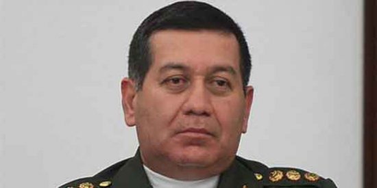 Ch&aacute;vez hace ministro de Defensa al c&oacute;mplice de los terroristas de las FARC