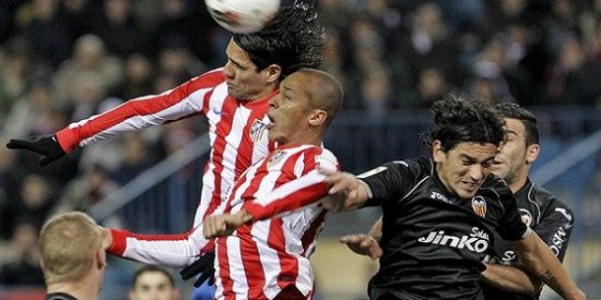 El Atl&eacute;tico de Simeone aprueba su primer test serio (0-0)