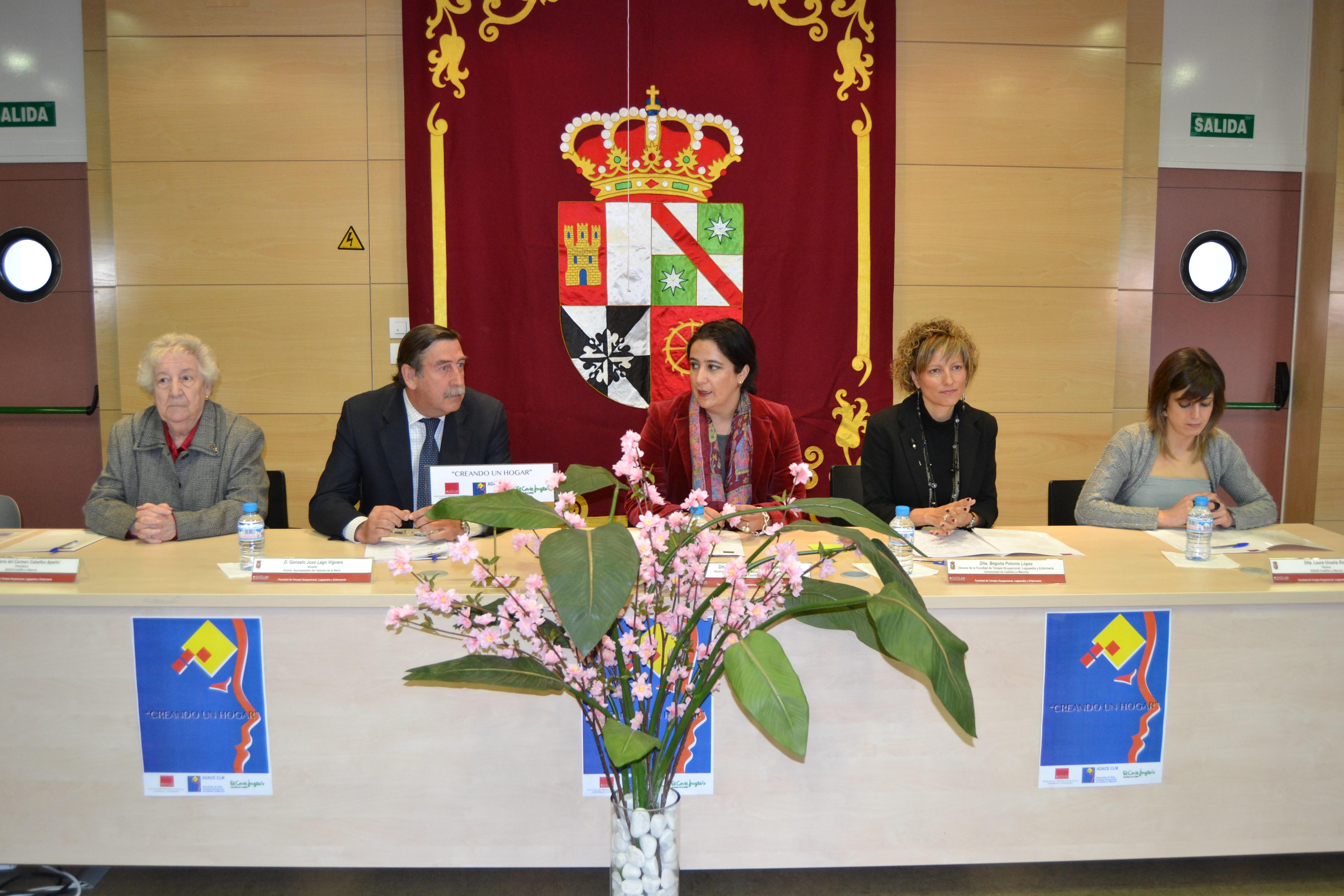 La Universidad de Castilla-La Mancha, Adace y El Corte Inglés firman un convenio de colaboración