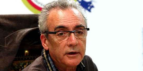 Juan Jos&eacute; Millas, inspector de letrinas de barrac&oacute;n