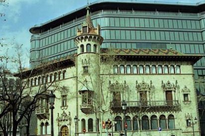 Los partidos catalanes convierten la Diputaci&oacute;n de Barcelona en una agencia de colocaci&oacute;n