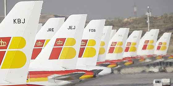 Iberia cancela 156 vuelos este lunes por la huelga de pilotos