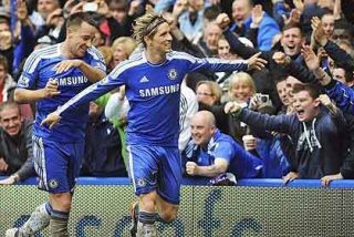 El 'Ni&ntilde;o' Torres recupera el instinto y hace un 'hat trick' con el Chelsea