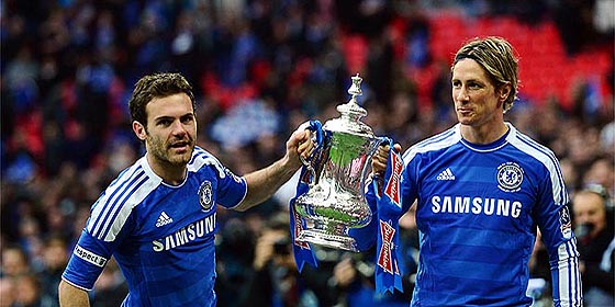 La pegada del Chelsea de Torres y Mata puede con el Liverpool