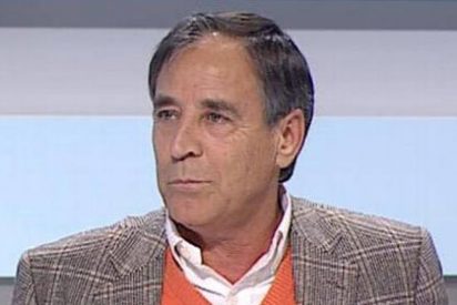 Casado, defensor de la negociaci&oacute;n con ETA, llora ahora con las v&iacute;ctimas de Hipercor