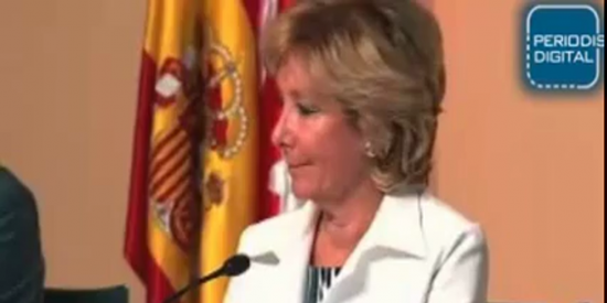 Esperanza Aguirre riñe a Manglano y a una periodista