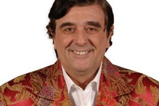 Juli&aacute;n Ruiz peca de falta de coherencia en sus art&iacute;culos pasando del "Vicente Del Bosque es una de las mentes m&aacute;s torpes" al "sus planteamientos est&aacute;n a la altura de un gran campe&oacute;n"