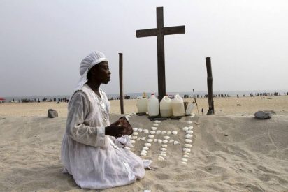 Benedicto XVI pide el "cese inmediato" de la violencia contra los cristianos en Nigeria