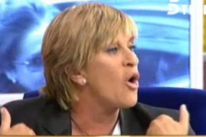 Nuevas (e impactantes) im&aacute;genes in&eacute;ditas del cara a cara entre Chelo Garc&iacute;a Cort&eacute;s y Raquel Bollo: gritos, reproches y 'pu&ntilde;aladas' a Luis Roll&aacute;n