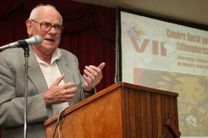 François Houtart afirma que "Chávez tiene una salud extraordinaria"