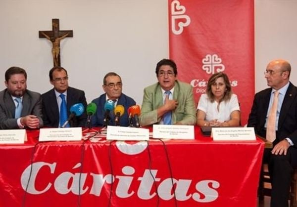 Cáritas Sevilla no aceptará comida procedente de asaltos a supermercados