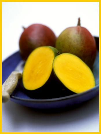 Postres soleados: crema de mango con mascarpone, leche de coco y canela