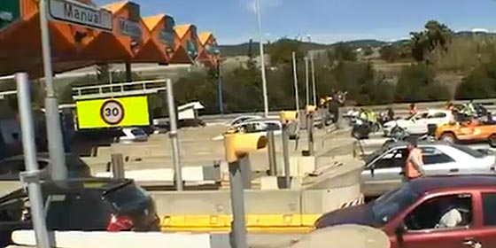 La crisis econ&oacute;mica vac&iacute;a un 30% las autopistas de peaje