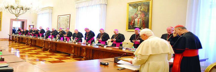 El Papa denuncia los "integrismos equivocados que subestiman o desconocen el derecho a la libertad religiosa"