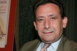 Uss&iacute;a, cabreado con Dani Pedrosa por no lucir la bandera espa&ntilde;ola: "Que le den"