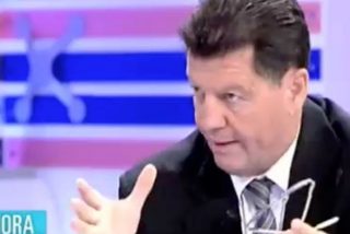 Alfonso Rojo critica que la prensa diera m&aacute;s importancia al 25-S que a las muertes en inundaciones: '&iexcl;Esta es una profesi&oacute;n de mierda!'