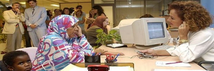 El Govern remata el acuerdo que dificulta a los inmigrantes el acceso a la Sanidad