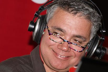 Echenique le ofrece a Juan Ram&oacute;n Lucas un programa de TV tras echarle de RNE