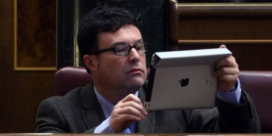 El Congreso dejar&aacute; 'colgados' a los diputados que pierdan su iPad