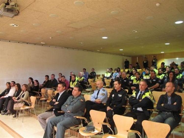 Los polic&iacute;as tutores de Baleares 'cazaron' el pasado curso a m&aacute;s de mil escolares haciendo novillos