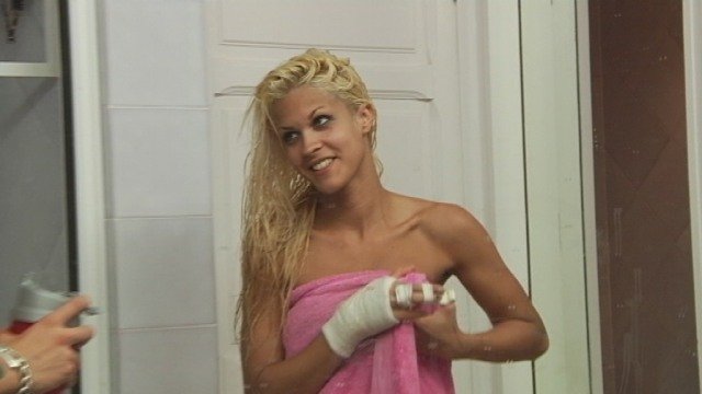 Pantallazo del cap&iacute;tulo 04 de Gand&iacute;a Shore en el que aparece Ylenia.