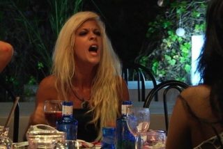 La escena l&eacute;sbica m&aacute;s caliente de la TV, cortes&iacute;a de 'Gand&iacute;a Shore': "Joder, qu&eacute; cachonda me he puesto"