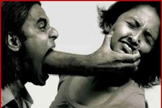 Un cura italiano culpa a la mujer de la violencia machista