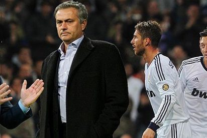 Los jugadores del Real Madrid han transmitido a Mourinho que est&aacute;n todos con &eacute;l