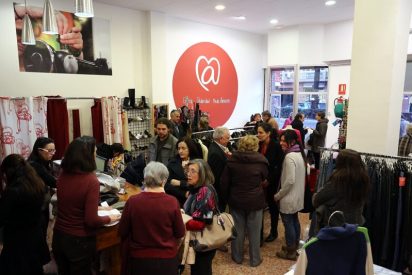 "@arropa", tiendas solidarias de prendas de segunda mano