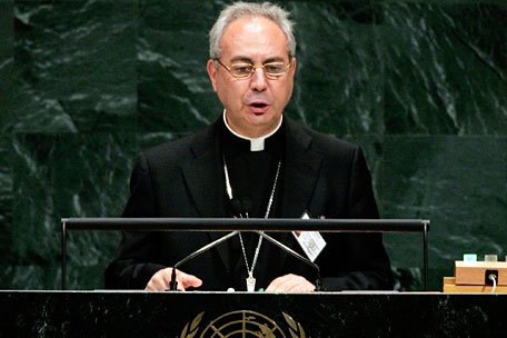 Mamberti sobre la sentencia de Estrasburgo: "Peligro de relativismo en Europa"