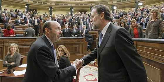 A los diputados y senadores nacionales les sale 'gratis total' aparcar en los aeropuertos