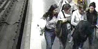 Un juez proh&iacute;be acercarse al Metro de Madrid a una banda de chicas carteristas