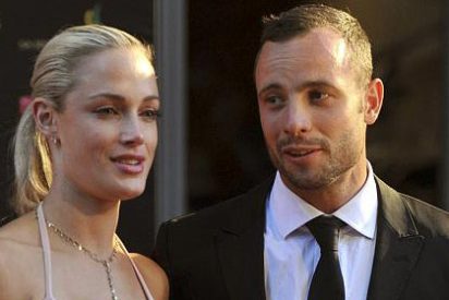 La Polic&iacute;a sudafricana acusa de asesinato premeditado a Pistorius