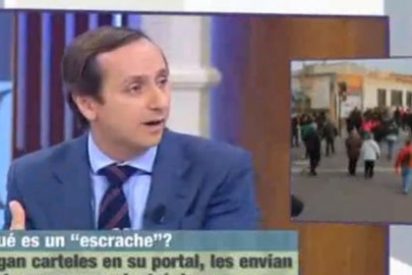 Carlos Cuesta contra Ada Colau: "Est&aacute; montando un movimiento pseudo fascista para desestabilizar a Espa&ntilde;a"