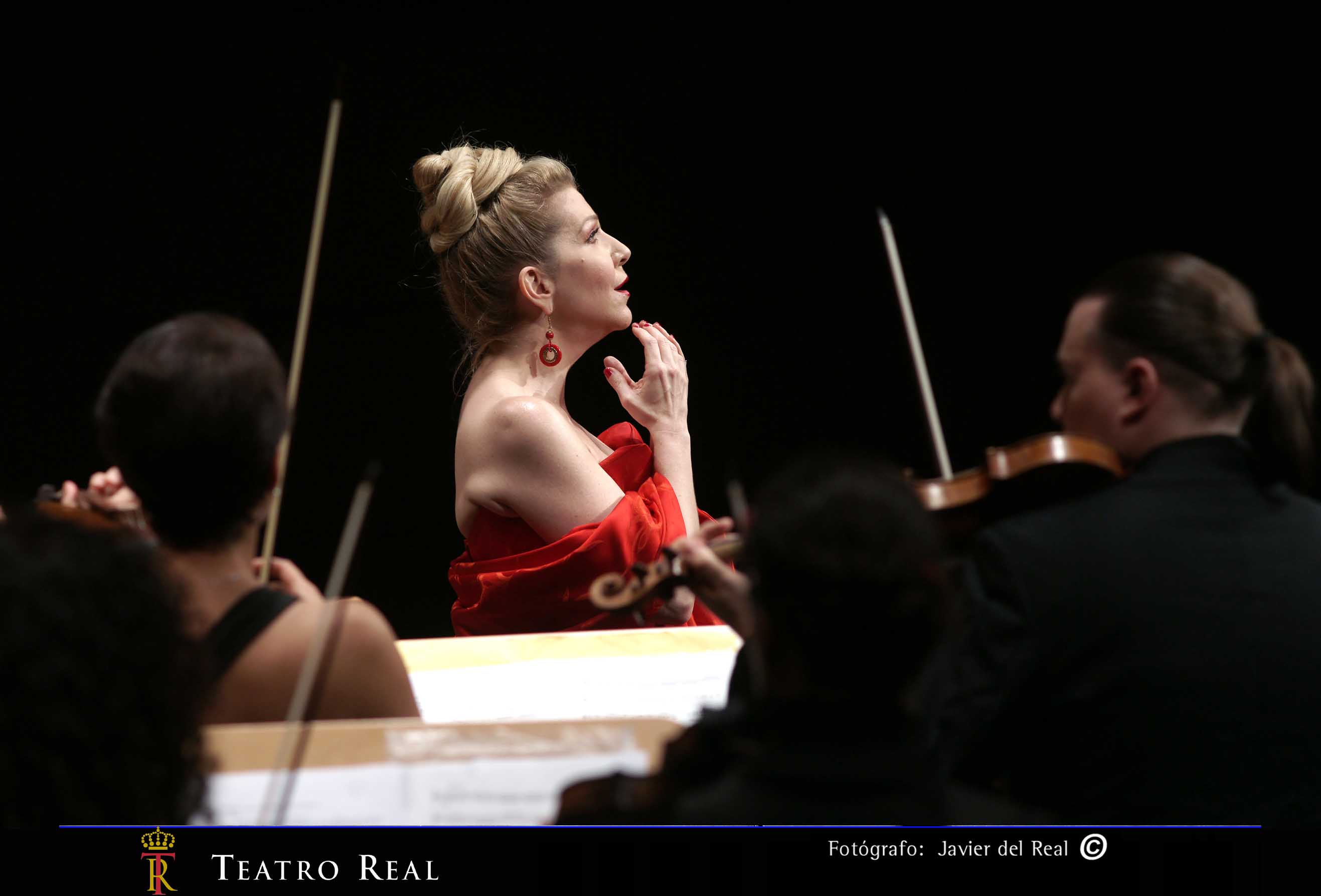 Fastuoso despliegue de barroco posmoderno